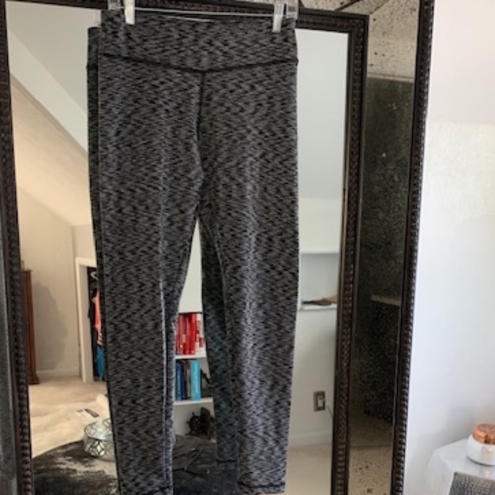 Women's Athletic Leggings